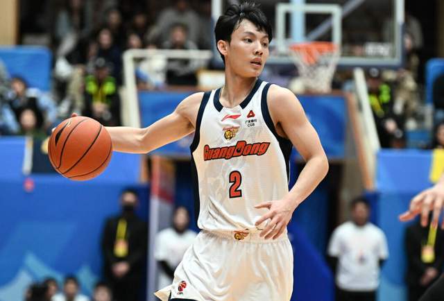 国际足联世界杯-广东输球揪出最大祸首!上场17分钟球队输10分,杜锋真高估他了?